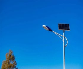 農(nóng)村太陽(yáng)能路燈廠家 太陽(yáng)能led路燈維護(hù)注意事項(xiàng)